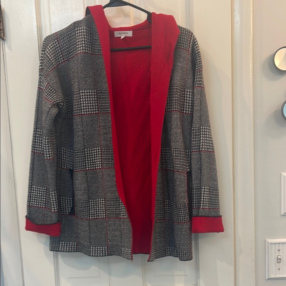 Bartolini sweater jacket with hood XS from Italy with pockets and warm.